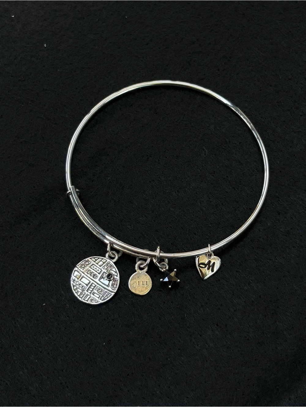 Kay Jewelers Charmed Star Wars Bangle Bracelet